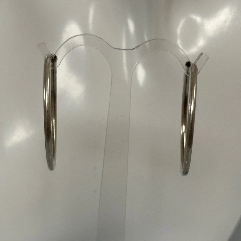 Chic 925 Silver Hoop Earrings
